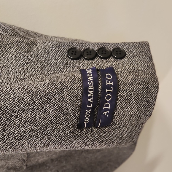 Adolfo~ NWT Grey Sport Coat Size 44 Short - Picture 2 of 6